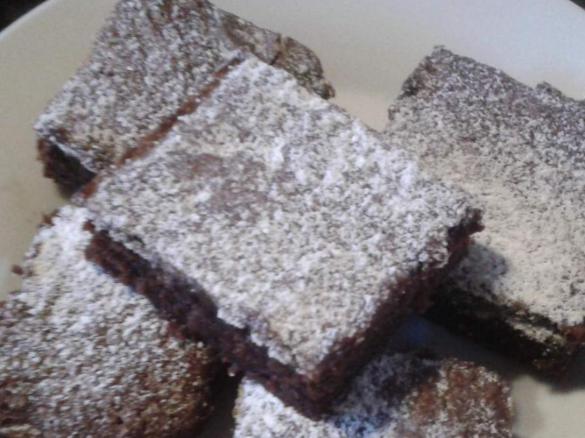 Easy Chocolate Fudge Brownies