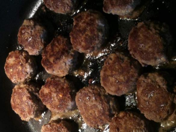 Easy hamburger rissoles