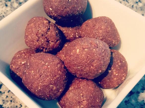 Raw Cacao Balls by Domestic Thermominx