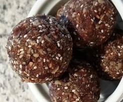 Nut free snack balls