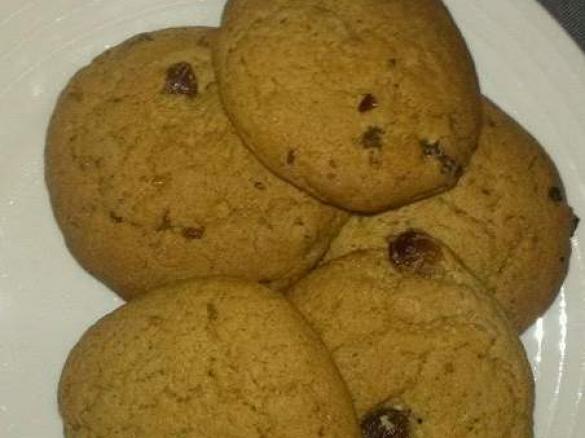 Rum and raisin biscuits