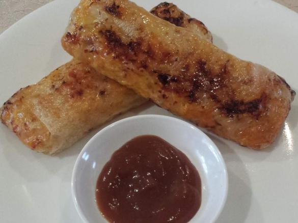 Baked Rice Paper Rolls with Chicken & Vegetables