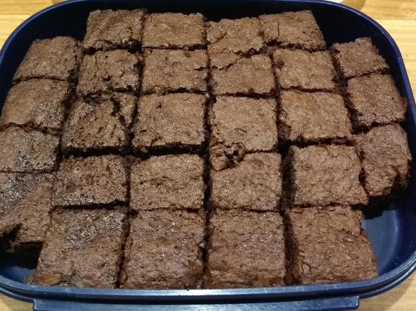 Zucchini-Almond-Chocolate Slice