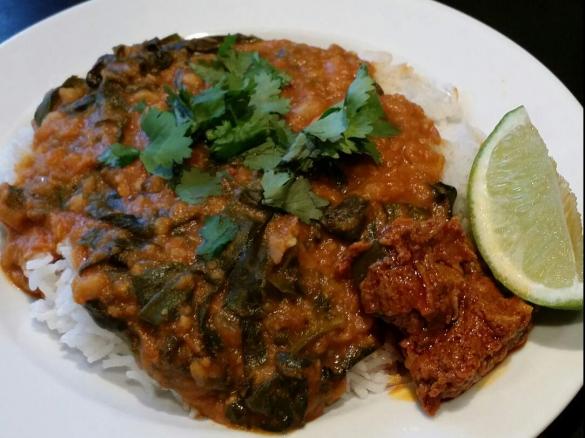Chickpea, tomato and spinach Rogan Josh Curry