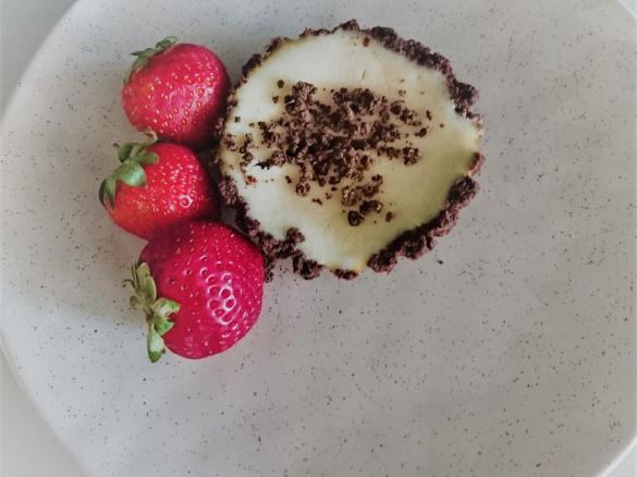 Tim Tam tarts (or cheesecake)