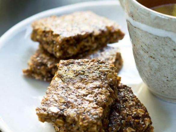 Crunchy muesli bars