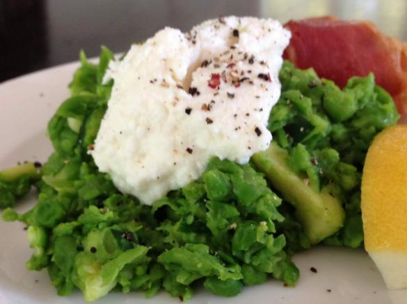 Easy Peasy Smashed Pea & Zucchinni