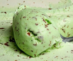 Peppermint Crisp Choc Mint Ice-cream