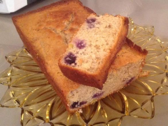 Apple and Blueberry Yoghurt Loaf
