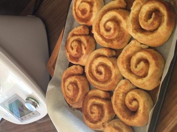 Thermonat's butterscotch scones 