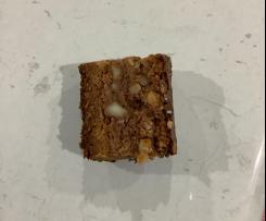 Macadamia Caramel Squares