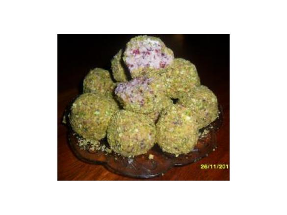 White Chocolate & Cranberry Christmas Truffles