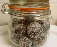 Date, Raisin and Hazelnut Liqueur Truffles