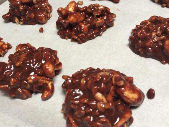Chocolate nut & seed clusters