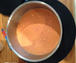 Cheese dip with corn chips