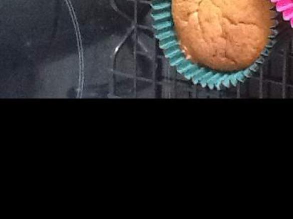 Strawberry Coconut Cupcakes TM31