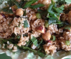 BROWN RICE AND HAZELNUT SALAD