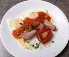 Varoma Bacon, Eggs and Tomatoes with Fresh Tomato Sauce