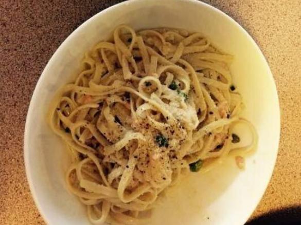 Spaghetti Carbonara with smoked salmon