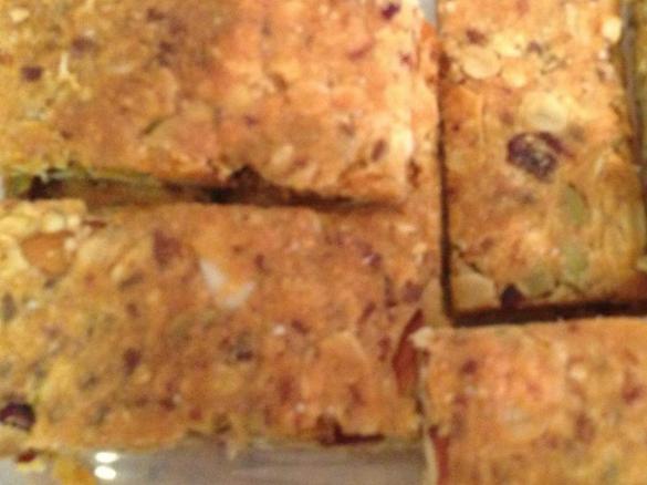 Suz's Museli Bar Slice