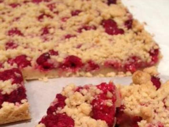 Raspberry and Walnut Crumble Slice