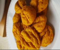 Pumpkin and cheese puffs