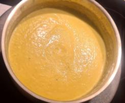 Creamy Garlic Cauliflower Soup