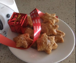 Paprika & parmesan Christmas crackers