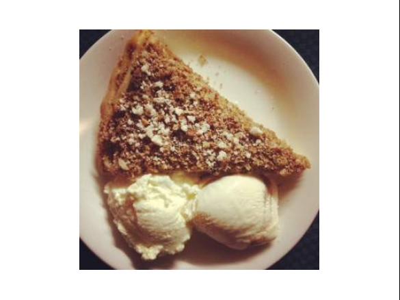 Custard and Apple Crumble Dessert Pizza