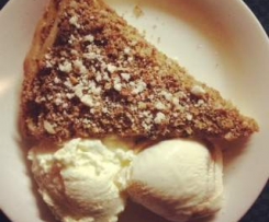 Custard and Apple Crumble Dessert Pizza