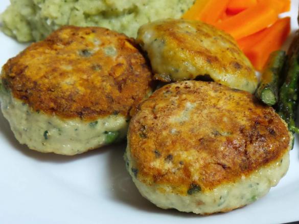 Hunters Lemon Chicken & Veg Rissoles