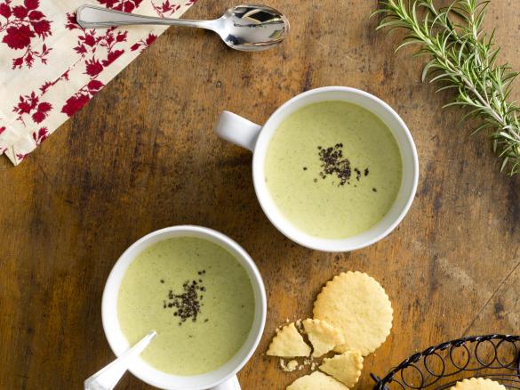 Broccoli and blue cheese soup