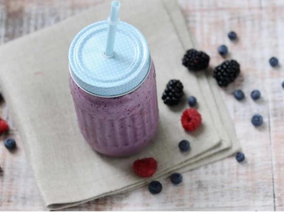 Dr Livingood Healthy Blueberry Smoothie