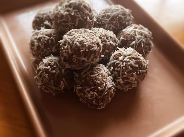 Blueberry and Almond Protein Balls