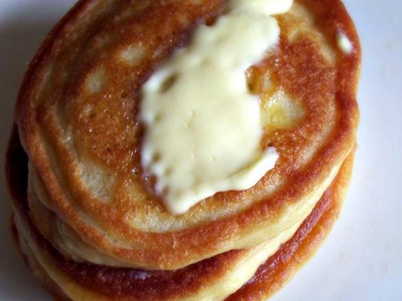 Clean Fluffy Coconut Flour Pancakes