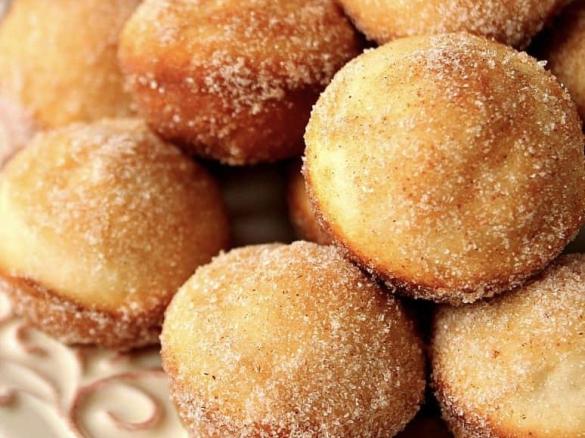 Mini Cinnamon Donut Muffins