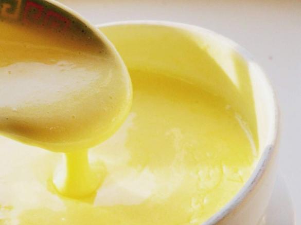 Hollandaise sauce