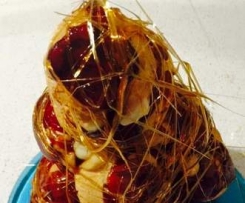 Petit Croquembouche