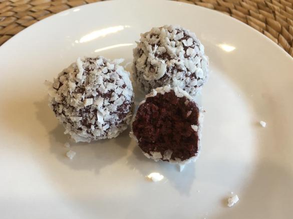 Choc Beetroot Bliss Balls - Nut free