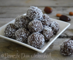 Date & Nut Bliss Balls