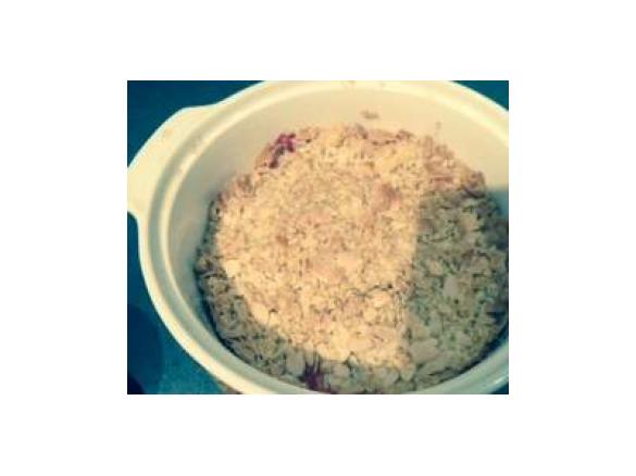 Nigella Lawson's Strawberry Almond Crumble