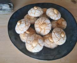 Amaretti Biscuits