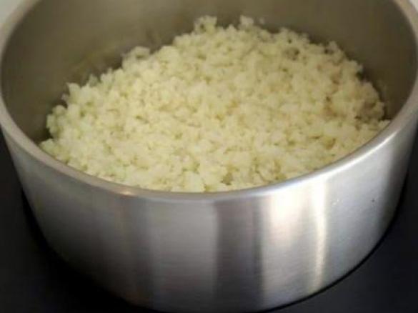 Duo Rice; Boiled Rice and Steamed Cauliflower Rice