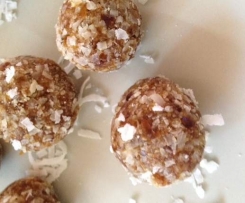 Coconut and Date Balls
