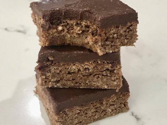 Easy Chocolate Slice