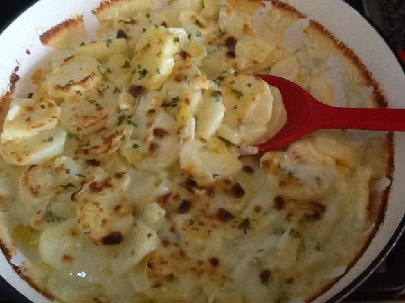 Creamy potato bake