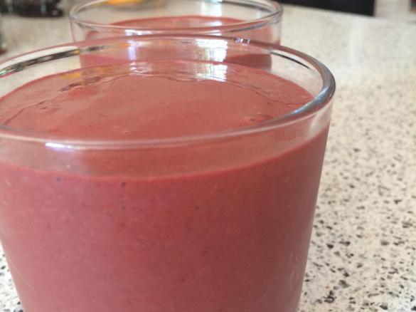 Cacao, chia, cherry and pistachio breakfast smoothie
