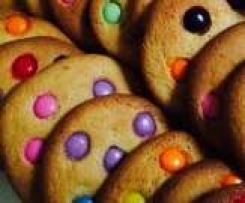 Giant Smartie cookies (almost sugar free)