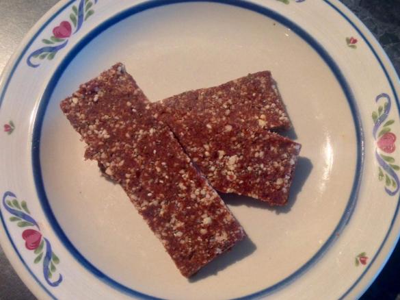 No Bake Paleo Cashew, Coconut & Vanilla Bars