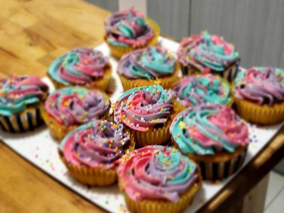 Easy Butter (Tea) Cake (Cupcakes)